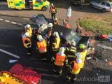 20180725191230_download (2): Video, foto: Automobilová nehoda u Rostoklat objektivem zasahujících hasičů